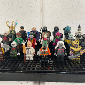 Display Box 7 - Special Marvel/DC Vilains